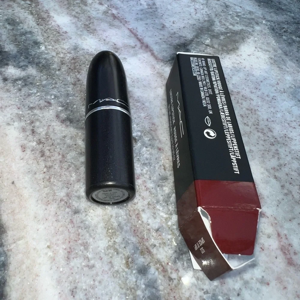 MAC LIPSTICK NIB